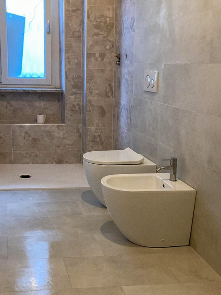 Dottor Casa Torino foto bagno prima DottorCasa Torino | Piccole riparazioni e montaggi | Tuttofare Torino